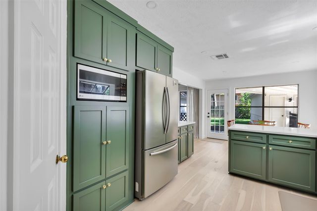 2703 Silver Falls Drive, Houston, TX 77339