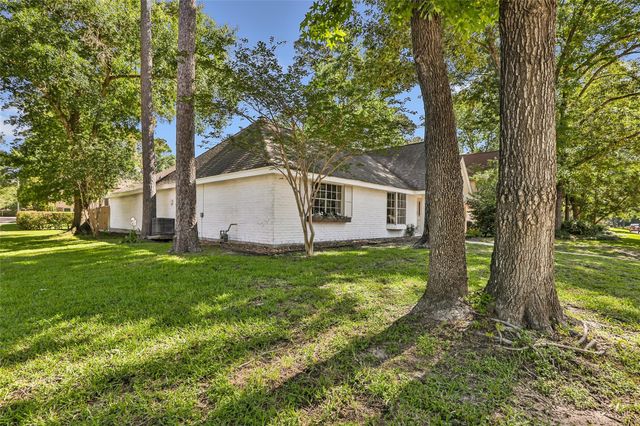 2703 Silver Falls Drive, Houston, TX 77339