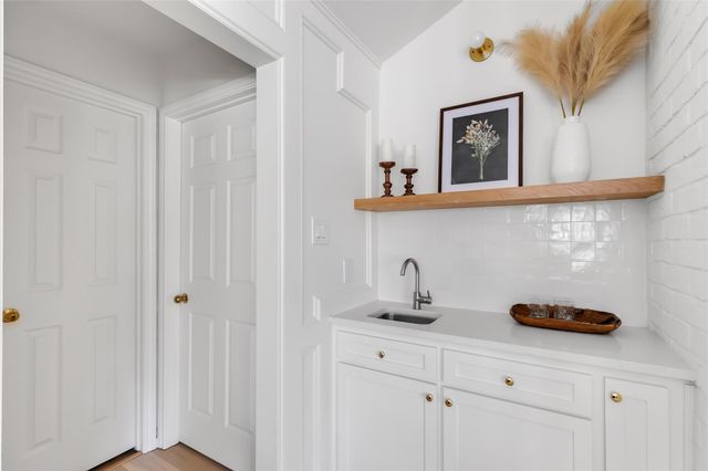 2703 Silver Falls Drive, Houston, TX 77339