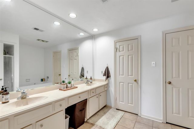 2703 Silver Falls Drive, Houston, TX 77339