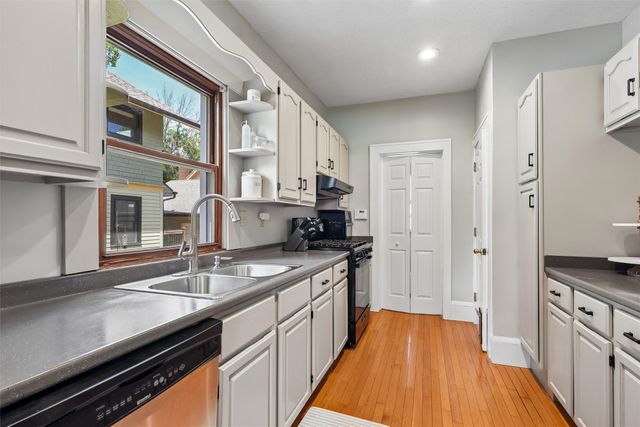 3217 Cottage Grove Avenue, Des Moines, IA 50311
