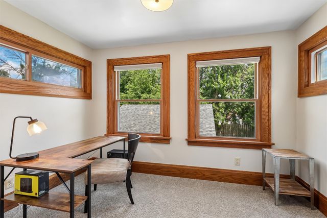 3217 Cottage Grove Avenue, Des Moines, IA 50311