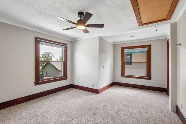 3217 Cottage Grove Avenue, Des Moines, IA 50311
