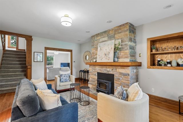 3217 Cottage Grove Avenue, Des Moines, IA 50311