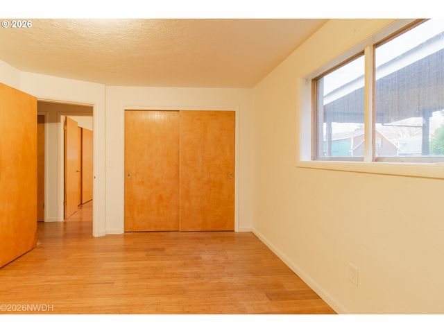 144 BRIARCLIFF Dr, Eugene, OR 97404