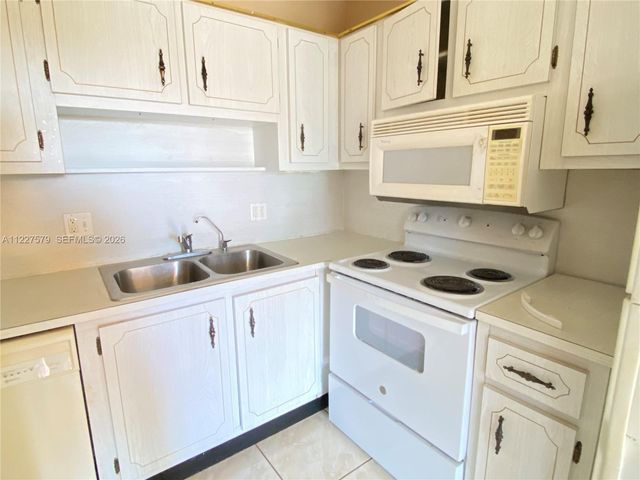 6289 Lear Drive 306, Lake Worth, FL 33462