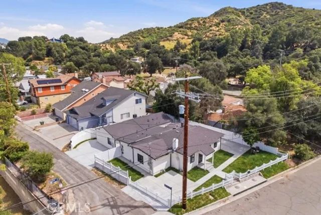 10012 Plainview Avenue, Tujunga, CA 91042