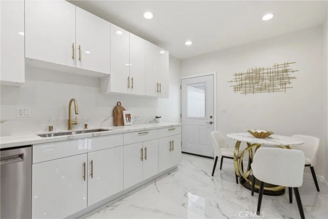 10012 Plainview Avenue, Tujunga, CA 91042