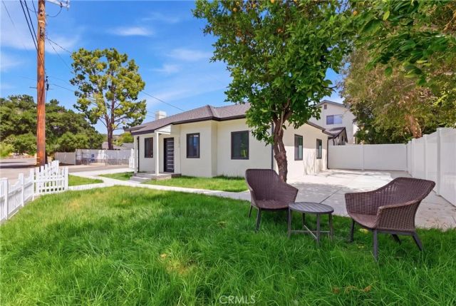 10012 Plainview Avenue, Tujunga, CA 91042