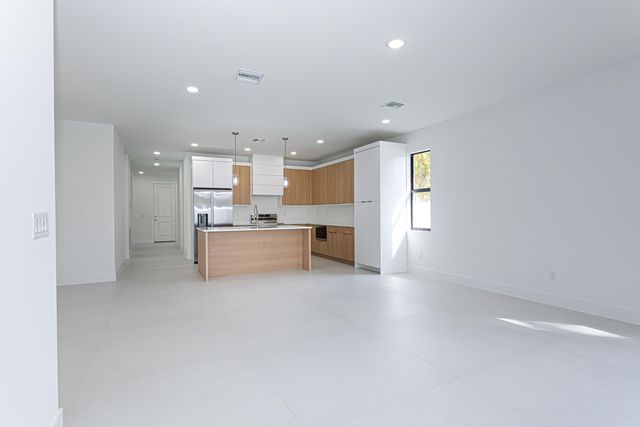 308 4th Street, Jupiter, FL 33458