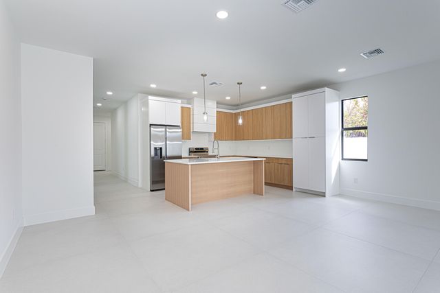 308 4th Street, Jupiter, FL 33458