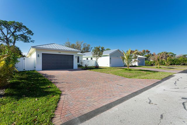 308 4th Street, Jupiter, FL 33458