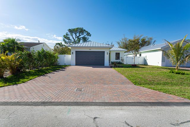 308 4th Street, Jupiter, FL 33458