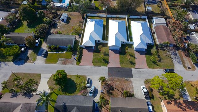 308 4th Street, Jupiter, FL 33458