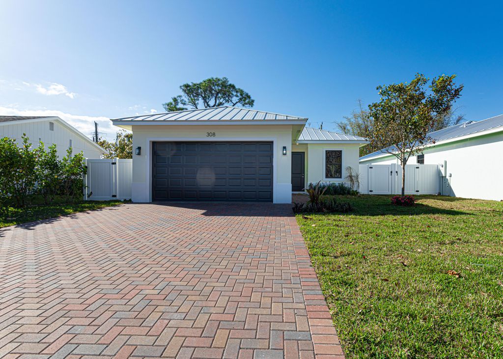 308 4th Street, Jupiter, FL 33458