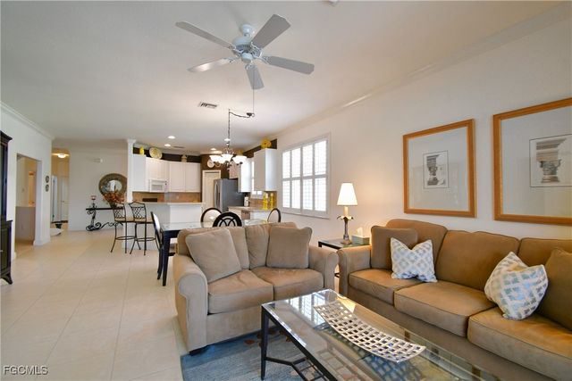 4692 Fairloop RUN, Lehigh Acres, FL 33973