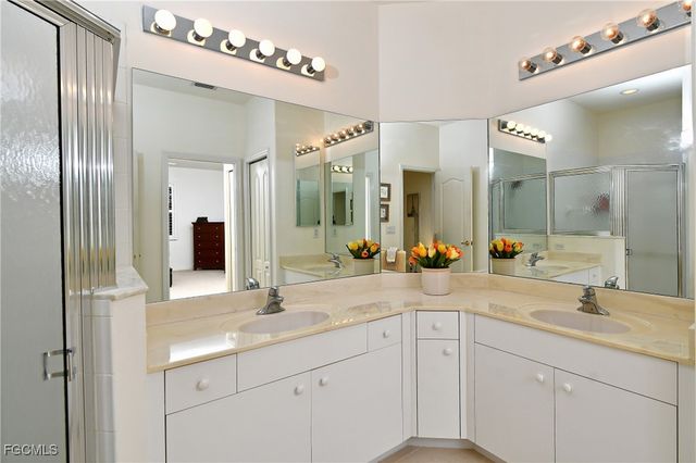 4692 Fairloop RUN, Lehigh Acres, FL 33973