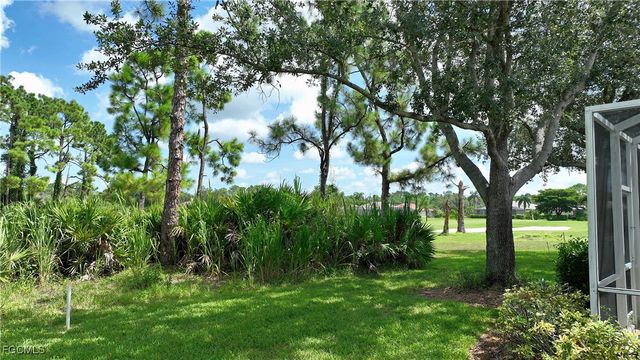 4692 Fairloop RUN, Lehigh Acres, FL 33973