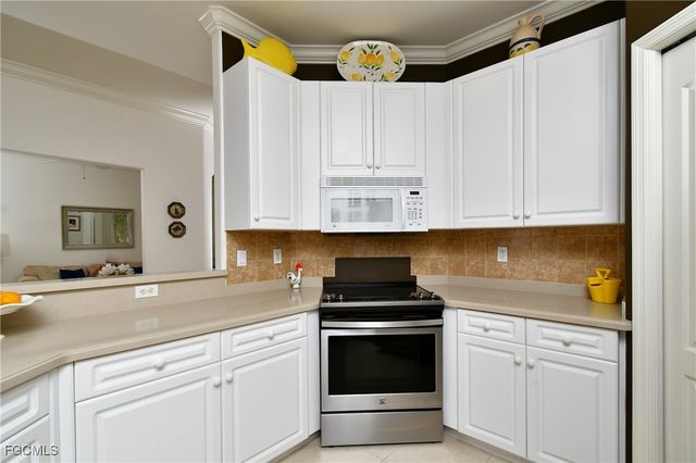 4692 Fairloop RUN, Lehigh Acres, FL 33973