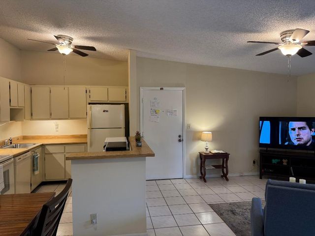 7128 Ashmont Circle Circle 207, Tamarac, FL 33321