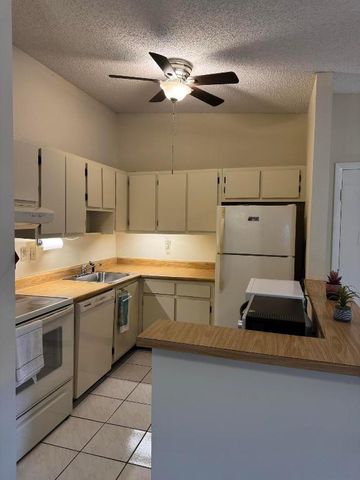 7128 Ashmont Circle Circle 207, Tamarac, FL 33321