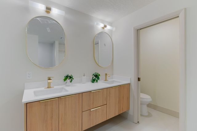 2880 Gettysburg Lane, West Palm Beach, FL 33409