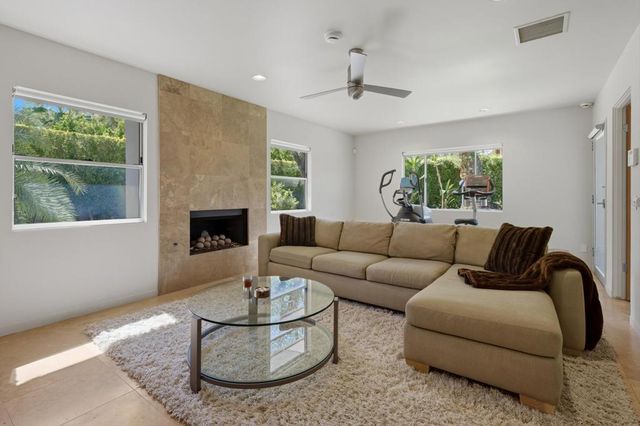 443 W Merito Place, Palm Springs, CA 92262