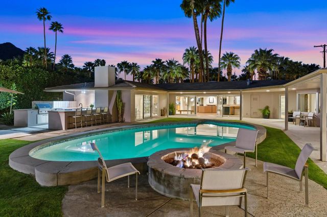 443 W Merito Place, Palm Springs, CA 92262