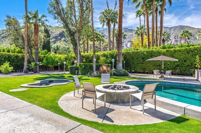 443 W Merito Place, Palm Springs, CA 92262
