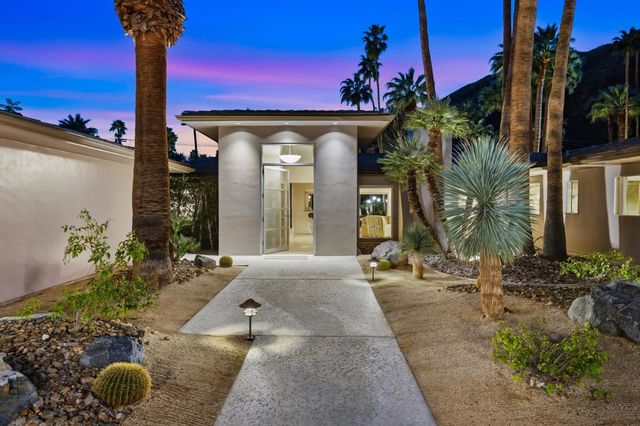 443 W Merito Place, Palm Springs, CA 92262
