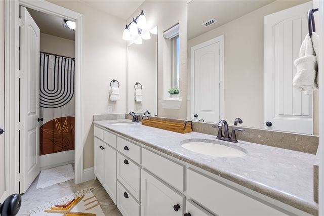 655 Creekway Drive, Irving, TX 75039