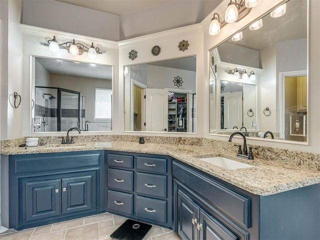 17021 Holly Burn Circle, Edmond, OK 73012