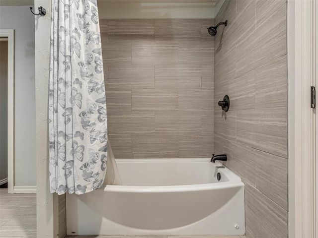 17021 Holly Burn Circle, Edmond, OK 73012