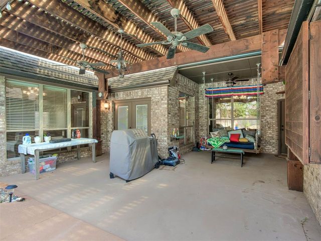 17021 Holly Burn Circle, Edmond, OK 73012