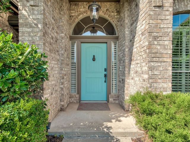 17021 Holly Burn Circle, Edmond, OK 73012