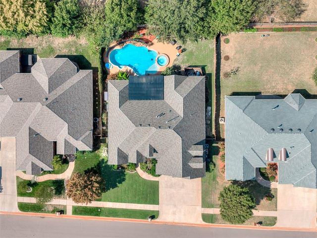 17021 Holly Burn Circle, Edmond, OK 73012