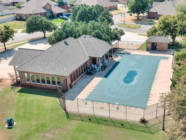17021 Holly Burn Circle, Edmond, OK 73012