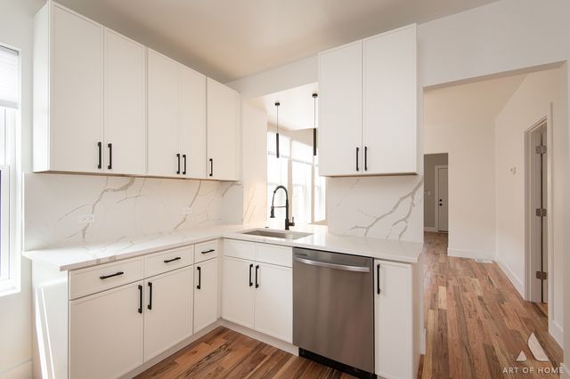 1441 N Kolin Avenue, Chicago, IL 60651