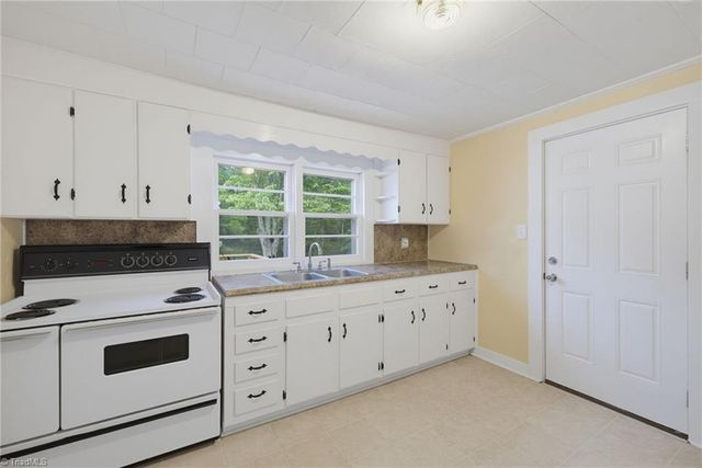2682 Anglin Mill Road, Stoneville, NC 27048