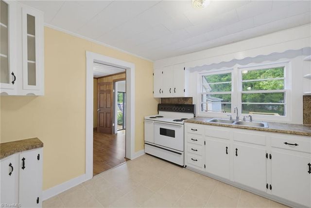 2682 Anglin Mill Road, Stoneville, NC 27048