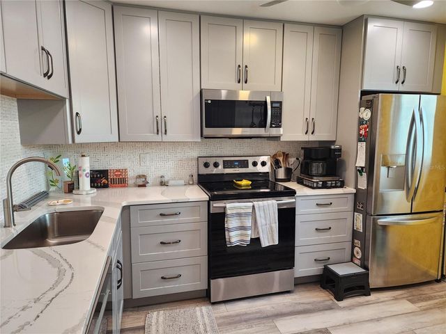 4240 IRONWOOD CIRCLE 206A, Bradenton, FL 34209