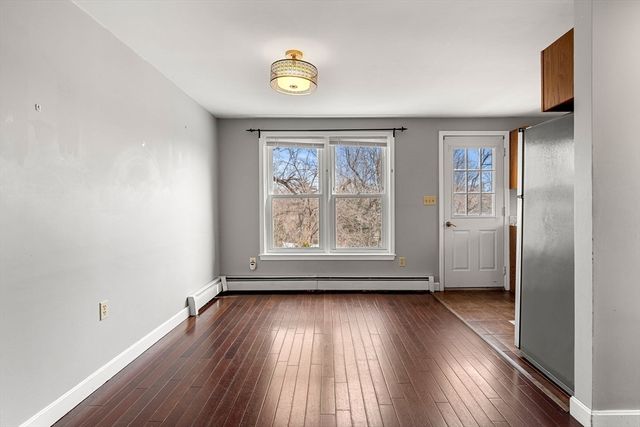 233 Hilldale Ave 233, Haverhill, MA 01832