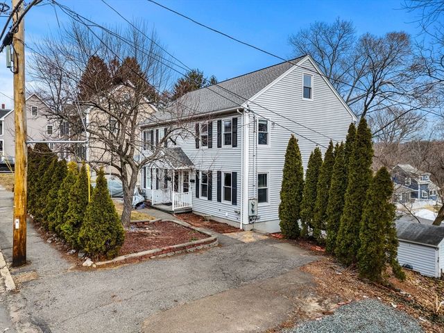 233 Hilldale Ave 233, Haverhill, MA 01832