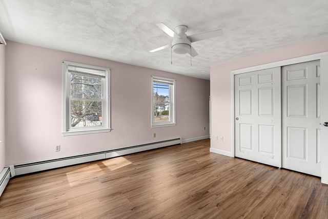 233 Hilldale Ave 233, Haverhill, MA 01832