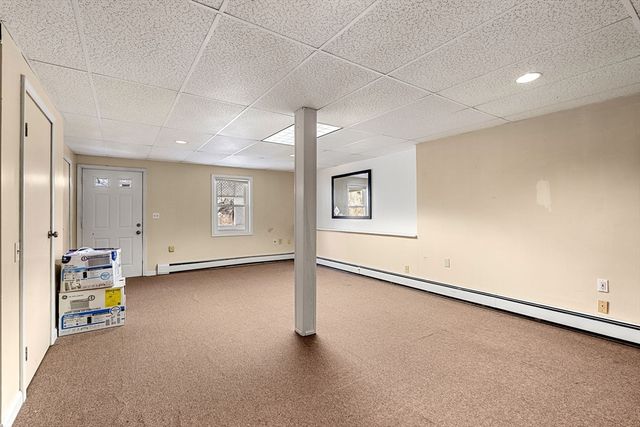 233 Hilldale Ave 233, Haverhill, MA 01832