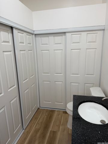 2410 Pendant Oak, San Antonio, TX 78232