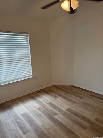 2410 Pendant Oak, San Antonio, TX 78232