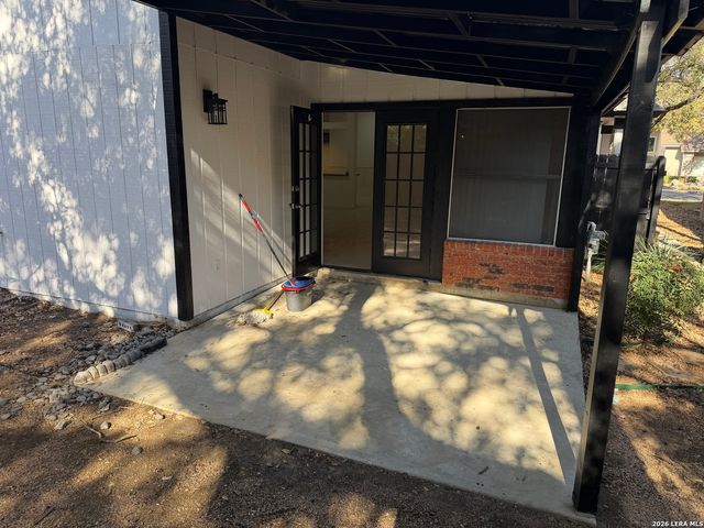 2410 Pendant Oak, San Antonio, TX 78232