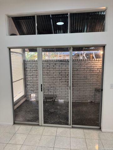 2410 Pendant Oak, San Antonio, TX 78232