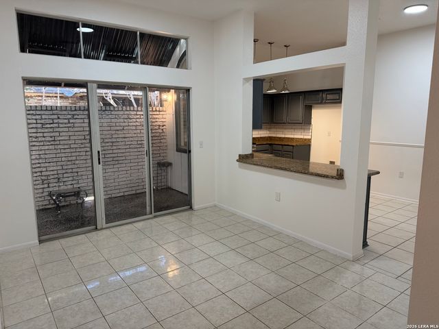 2410 Pendant Oak, San Antonio, TX 78232